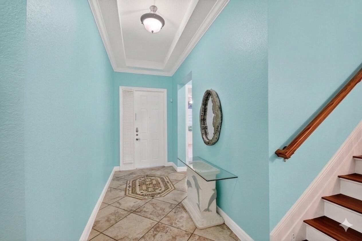 10247 Isle Wynd Ct - Photo 7 of 50