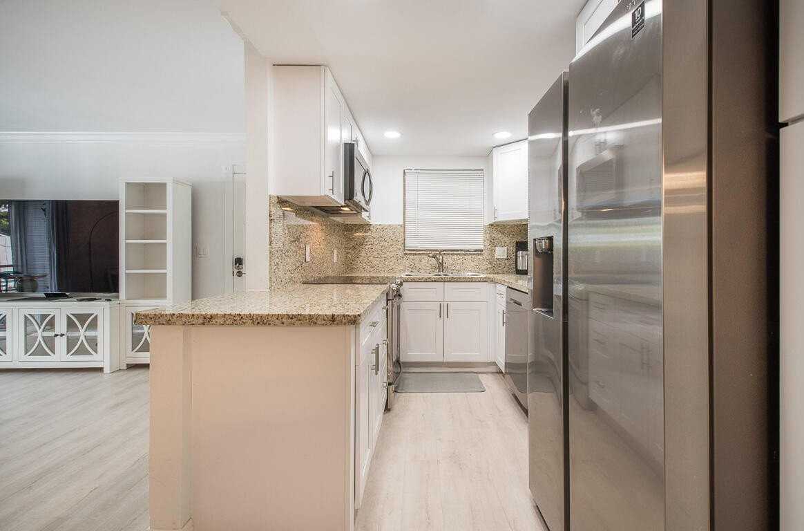 1174 Nw 13th St #132B - Photo 7 of 33