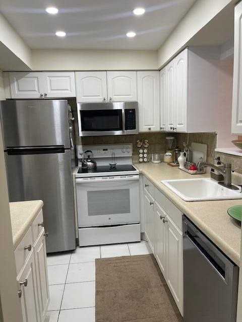 2545 S Ocean Blvd #303 - Photo 4 of 22