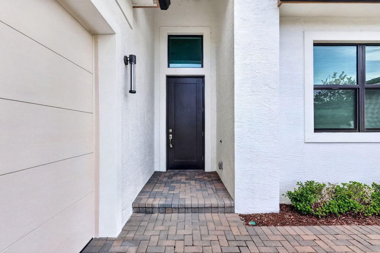 11344 Sw Pietra Way - Photo 4 of 50