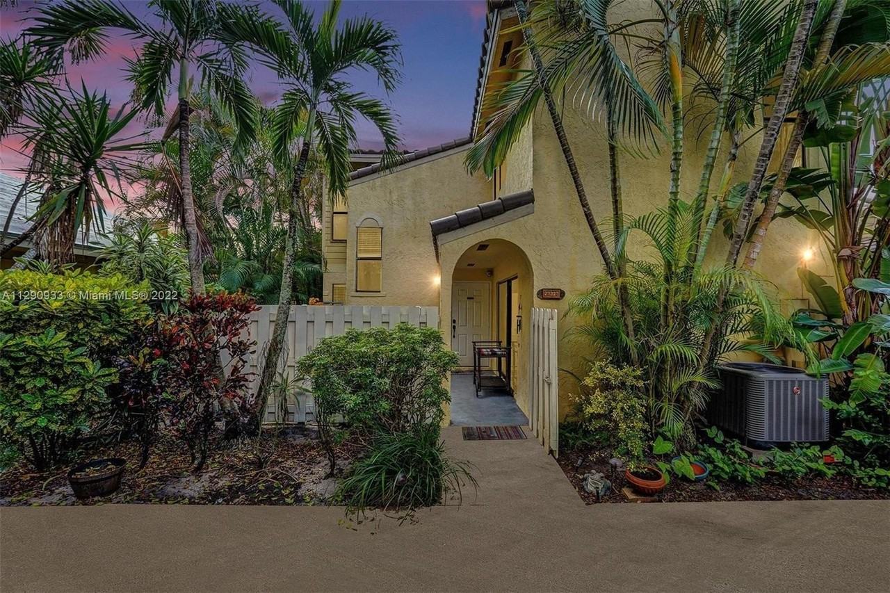 22322 Pineapple Walk Dr - Photo 3 of 41