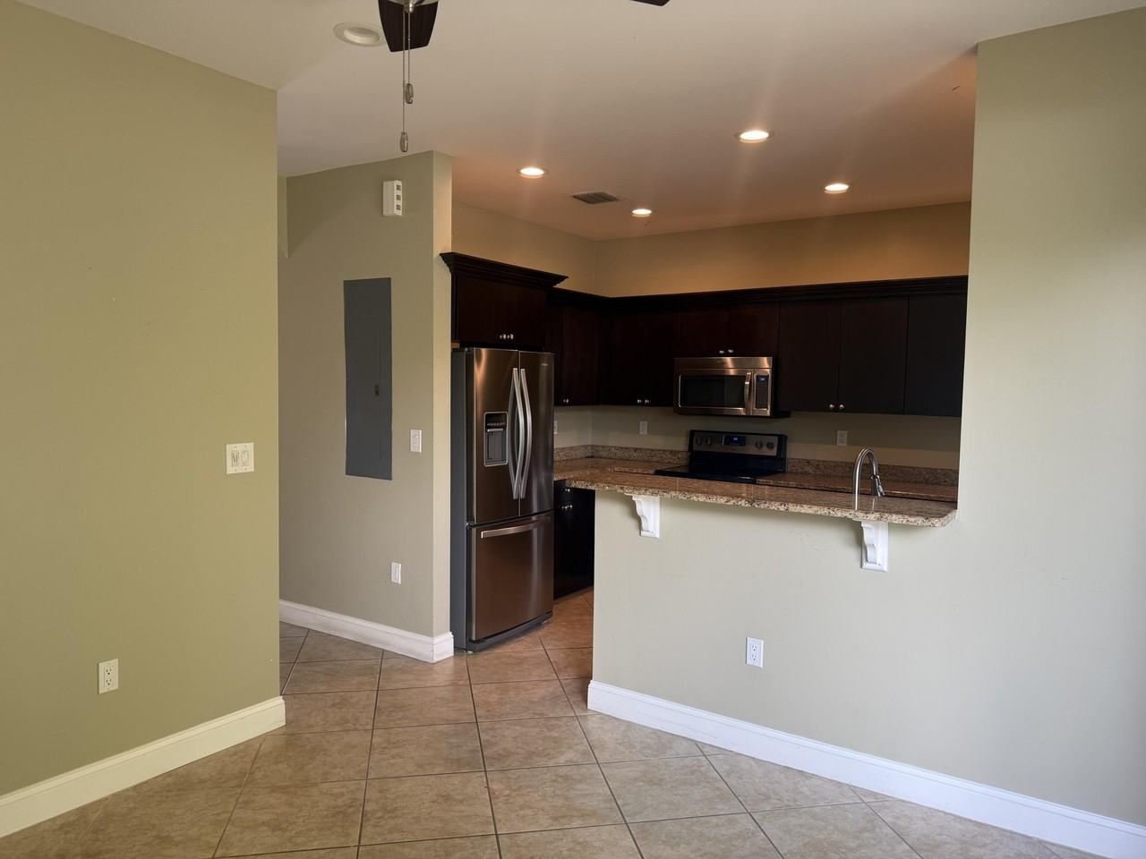 182 Lake Monterey Cir - Photo 6 of 27