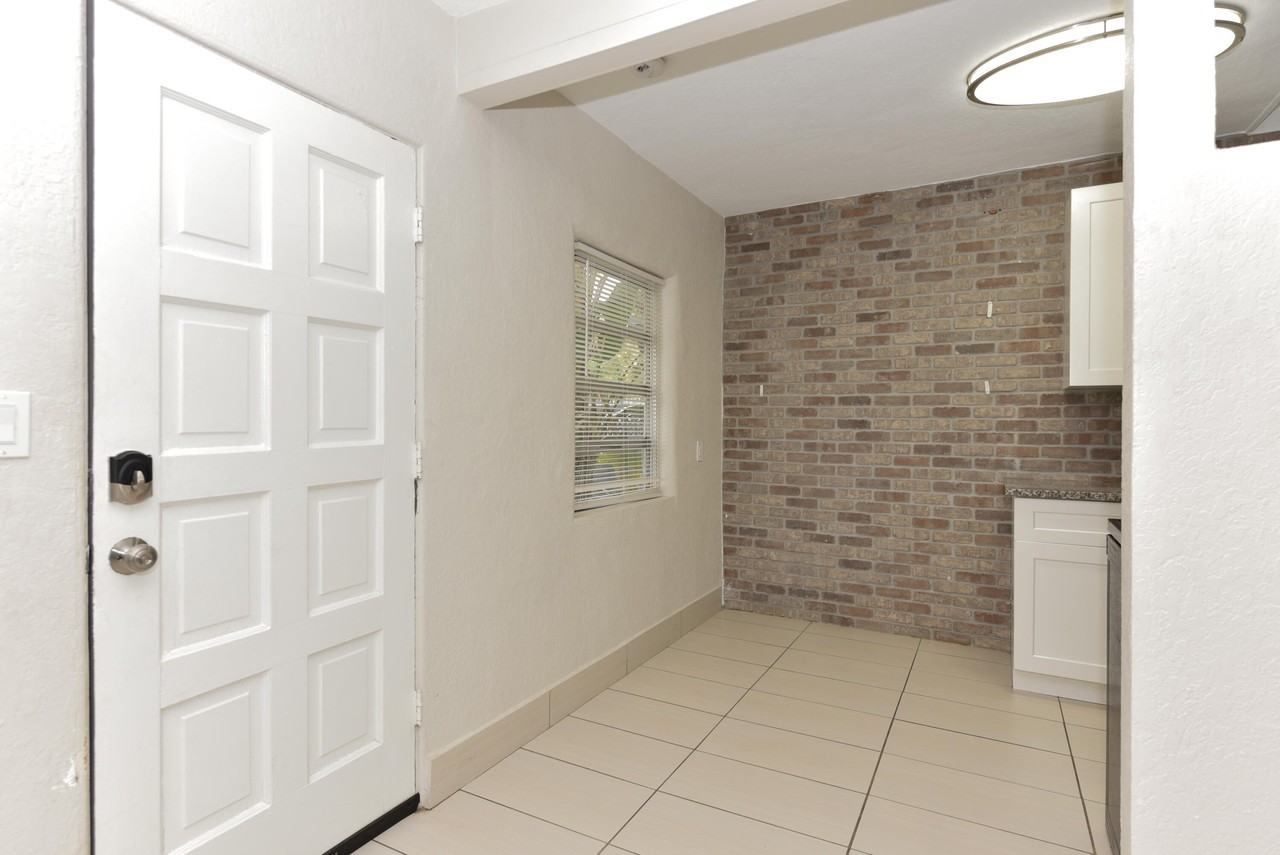 131 S Federal Hwy #1 - Photo 6 of 15