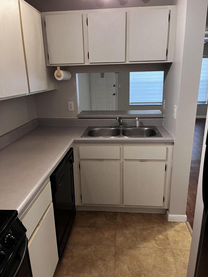 3554 N University Dr #3554 - Photo 6 of 24