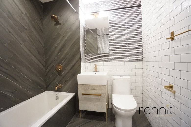 1160 Rogers Ave #3R - Photo 7 of 8