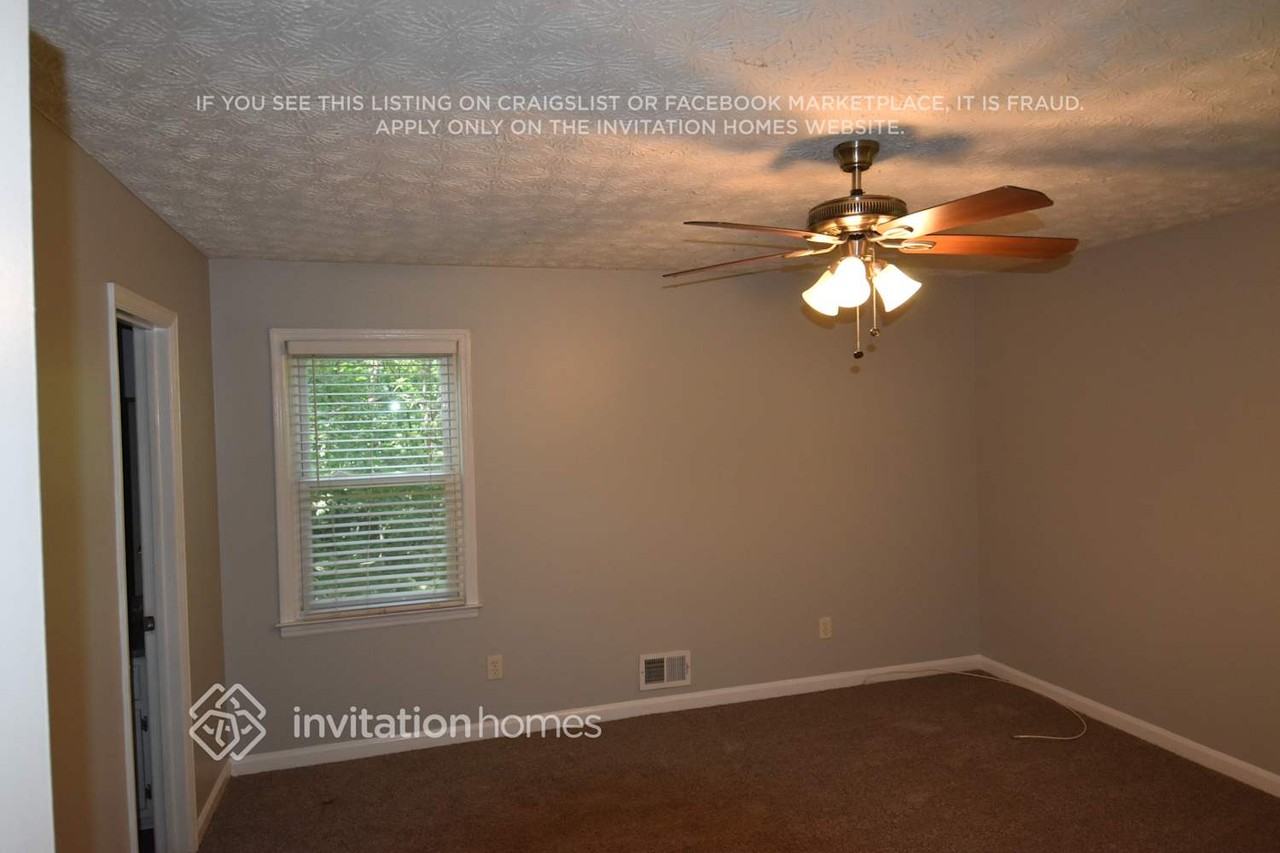 510 Cove Rd - Photo 6 of 11