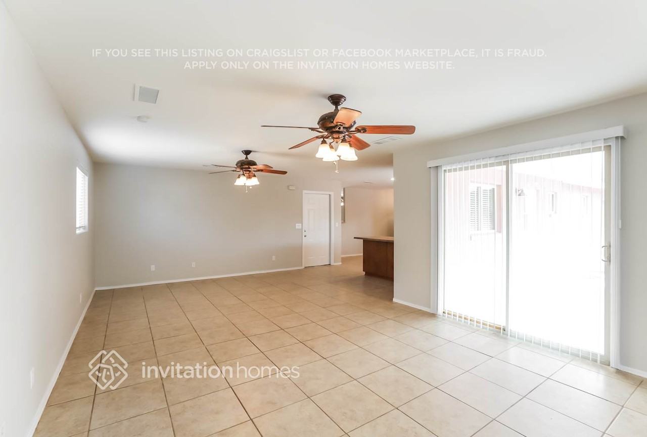401 E Fremont Dr - Photo 3 of 15