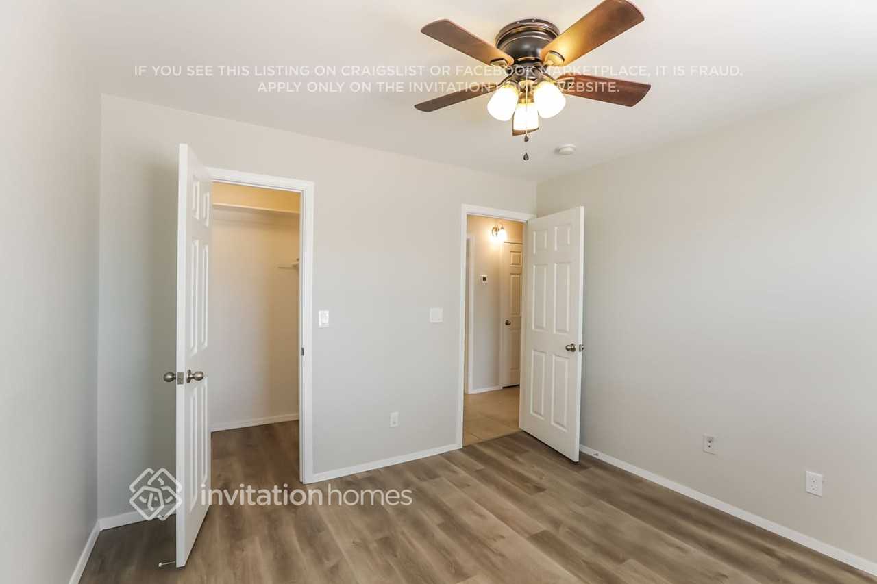 401 E Fremont Dr - Photo 6 of 15