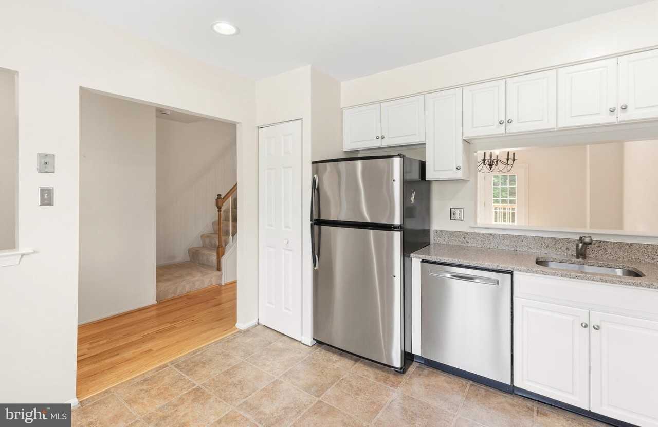 23 Roger Valley Ct - Photo 6 of 30