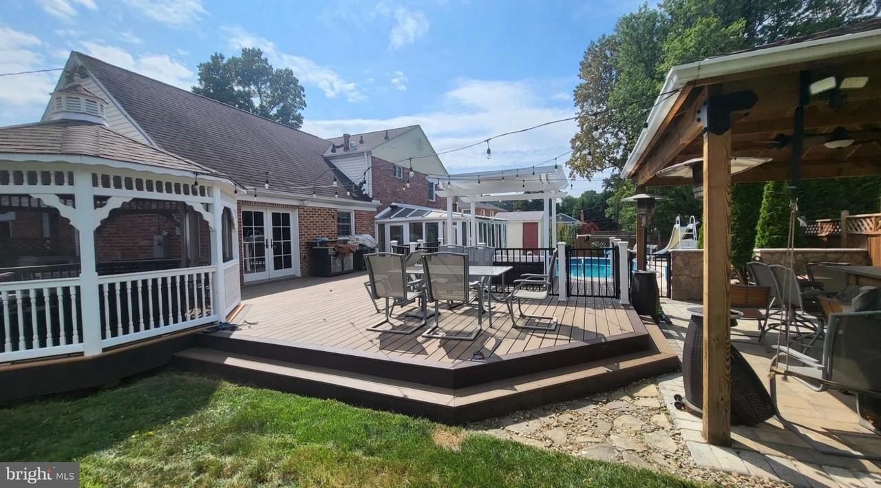 8001 Postoak Rd - Photo 6 of 30