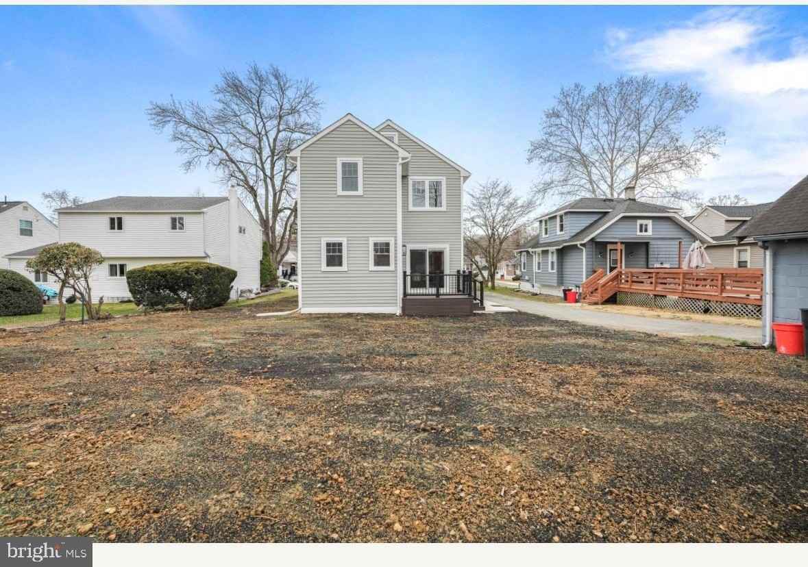 1833 W High St - Photo 3 of 44