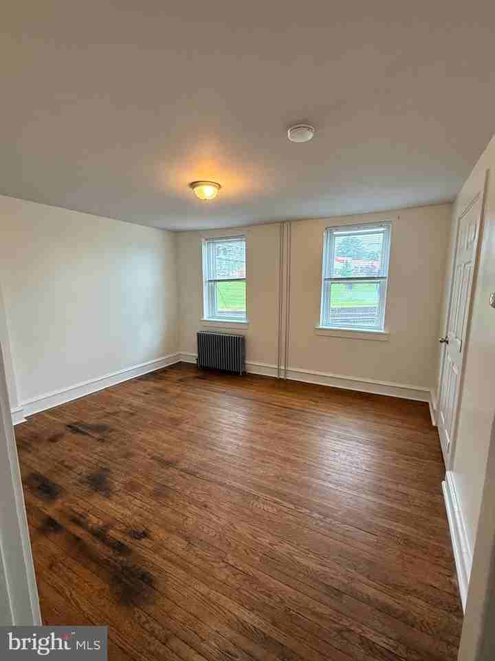 119 S Furnace St - Photo 3 of 12