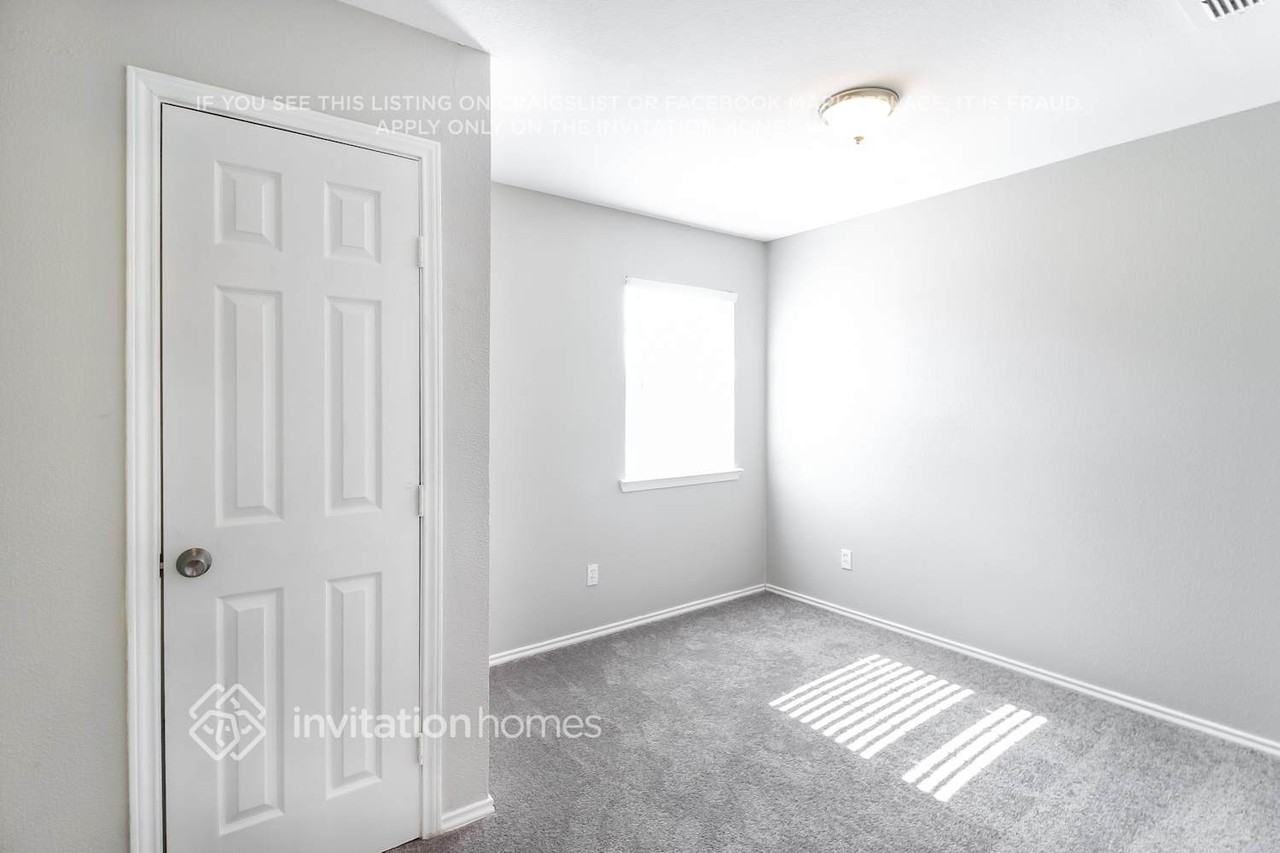 813 Valley View Dr - Photo 7 of 12