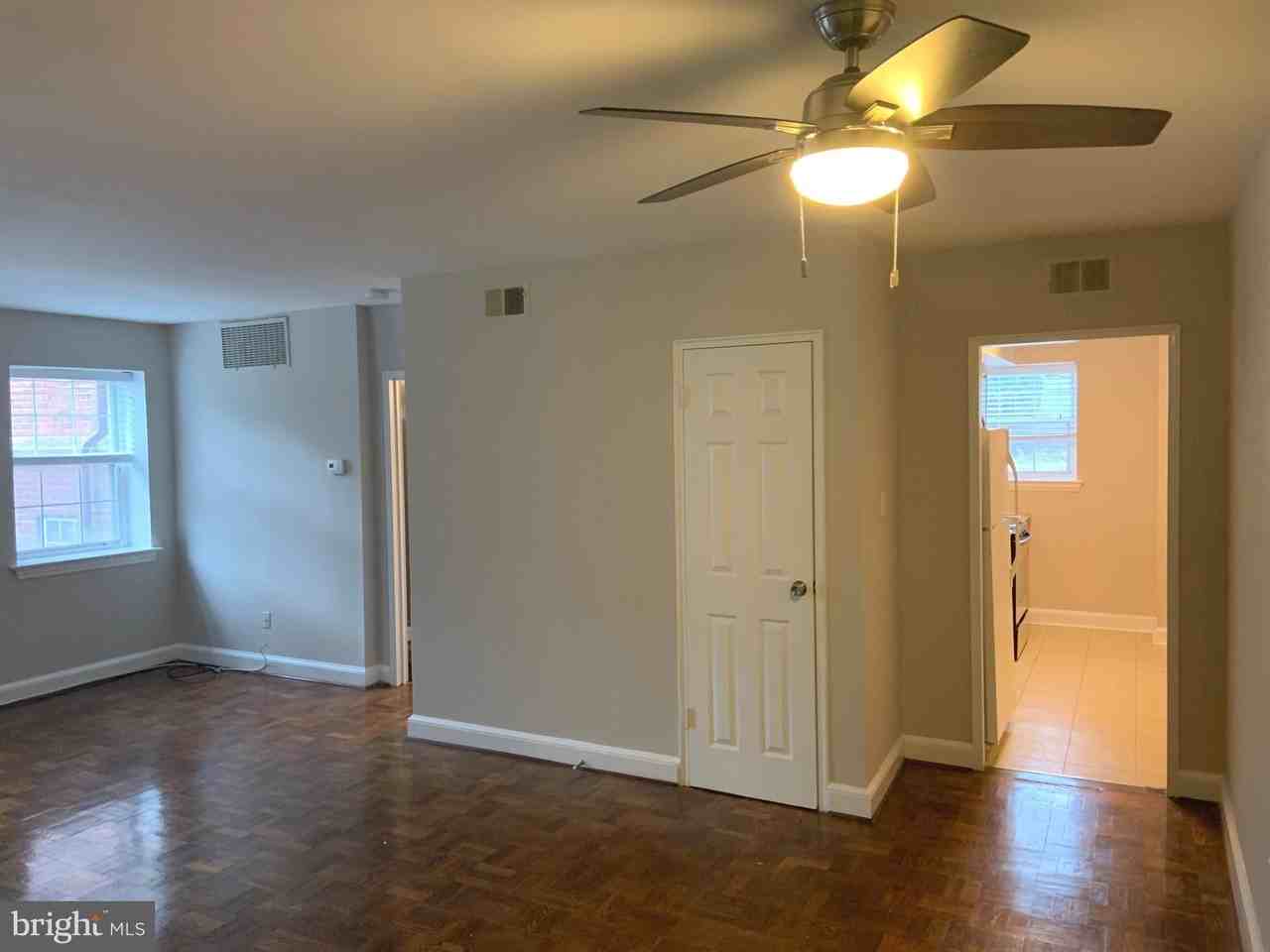 1305 N Ode St #304 - Photo 4 of 28