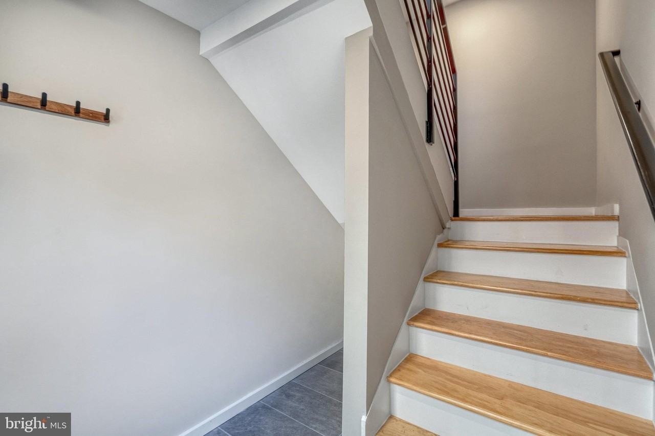 10237 Stratford Ave #B - Photo 7 of 21