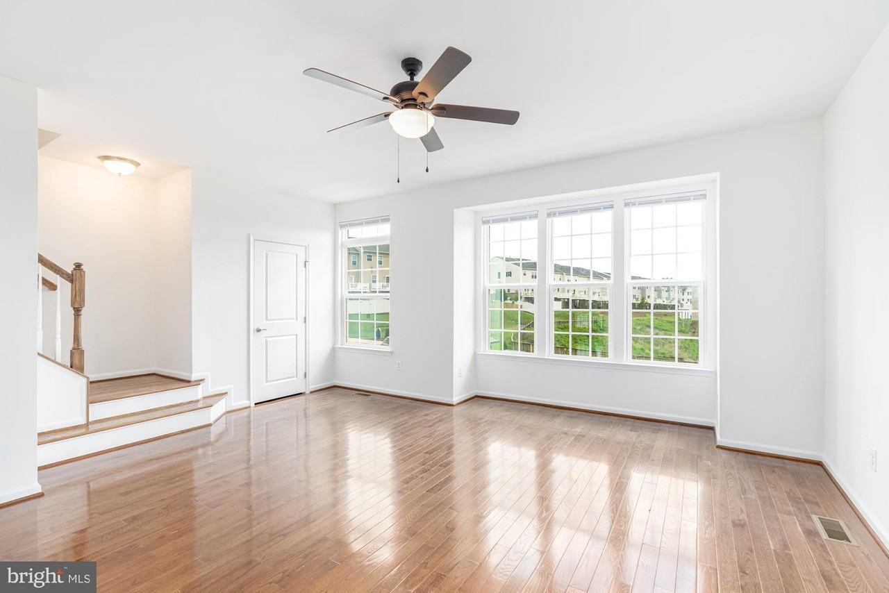 174 Trout Lily Dr - Photo 3 of 33