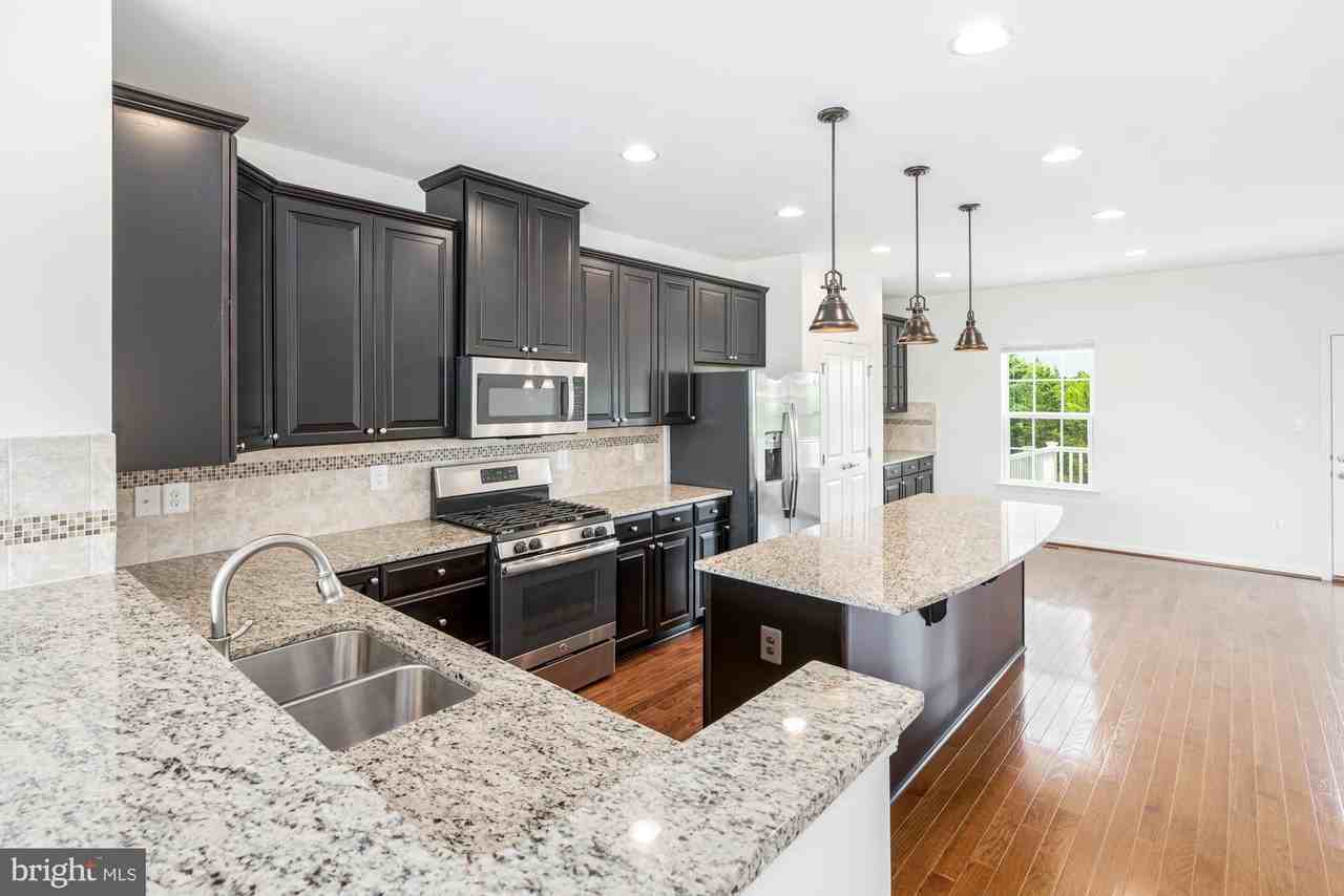 174 Trout Lily Dr - Photo 5 of 33