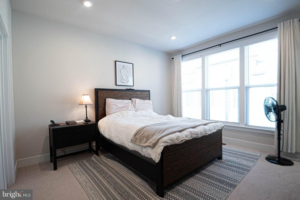 2453 Liberty Loop - Photo 5 of 50