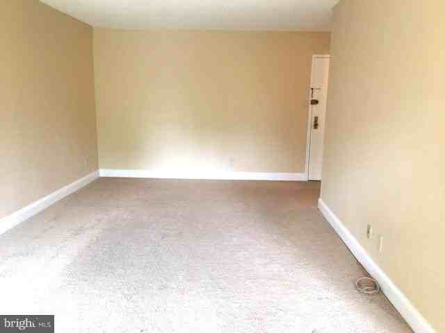 2300 Pimmit Dr #204 - Photo 4 of 18