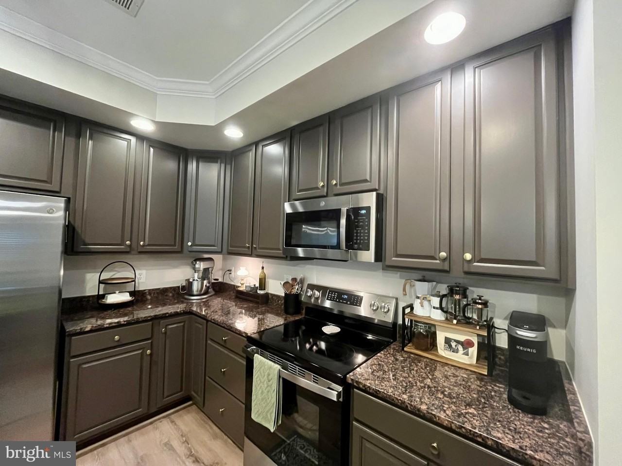 15181 Leicestershire St - Photo 5 of 25