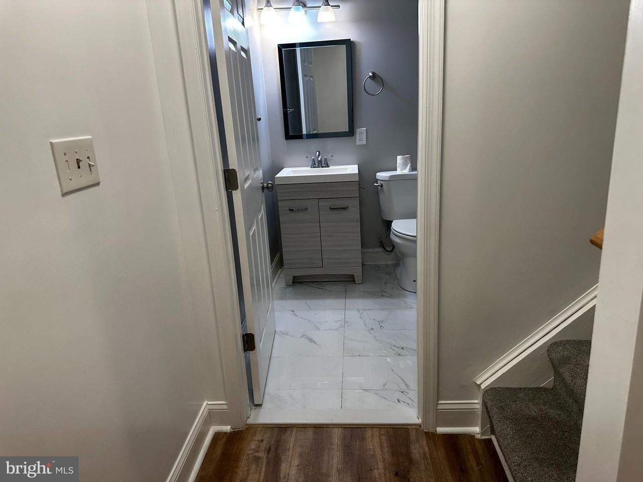 6723 Averett Ct - Photo 3 of 27
