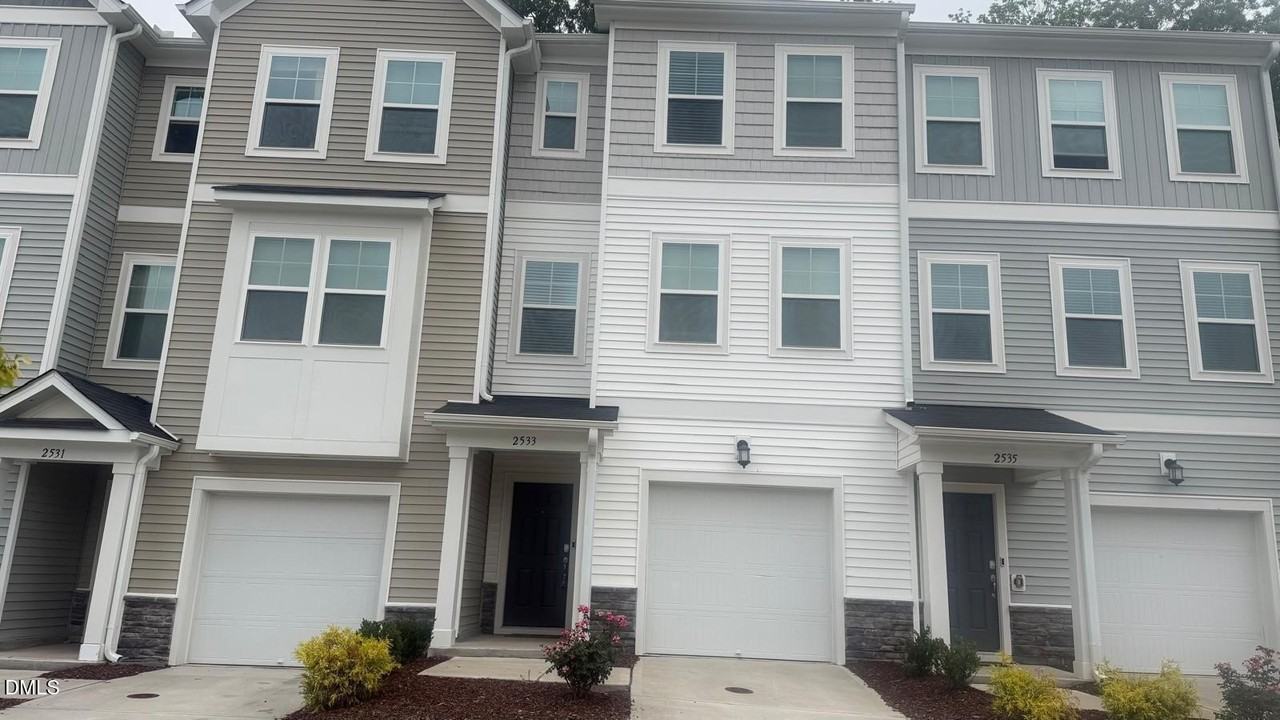 2533 Chert Ln - Photo 2 of 7
