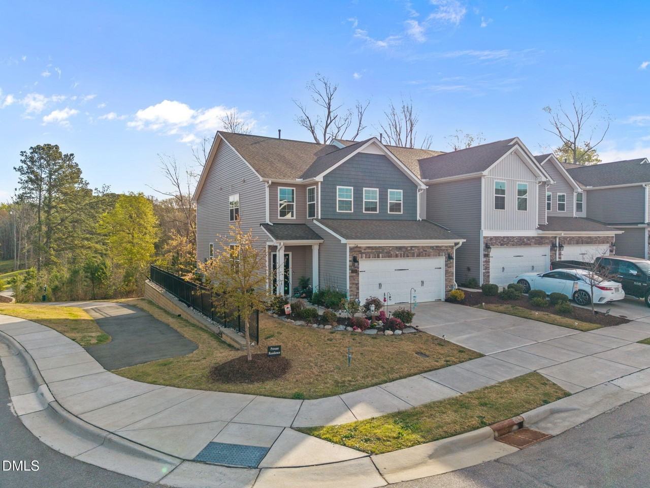 2220 Sugar Cone Way - Photo 2 of 49