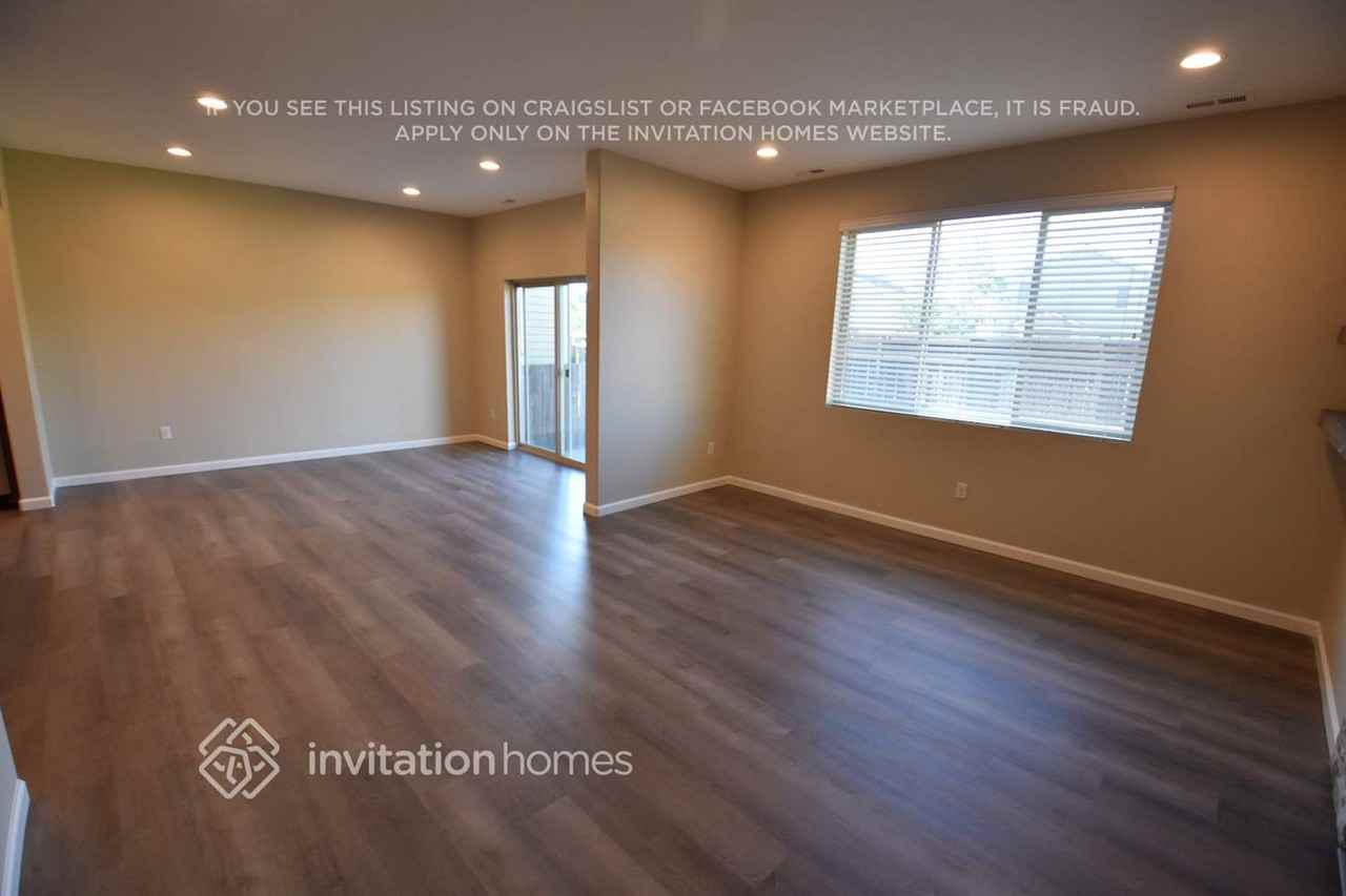 19124 18th Avenue Ct E - Photo 7 of 36