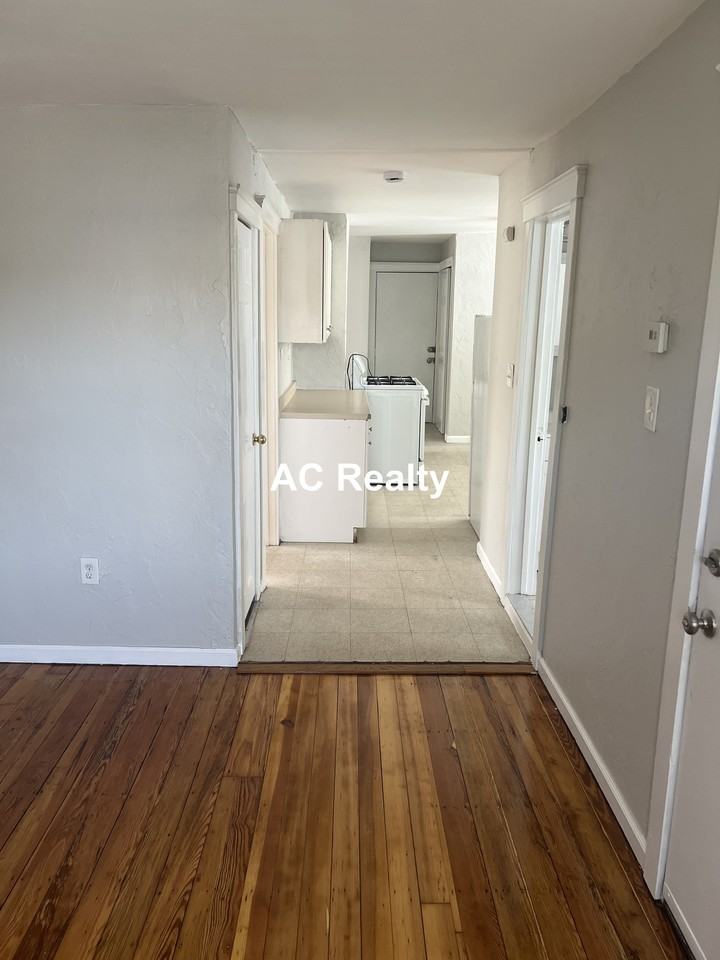 27 Warren Ave #3 - Photo 2 of 14