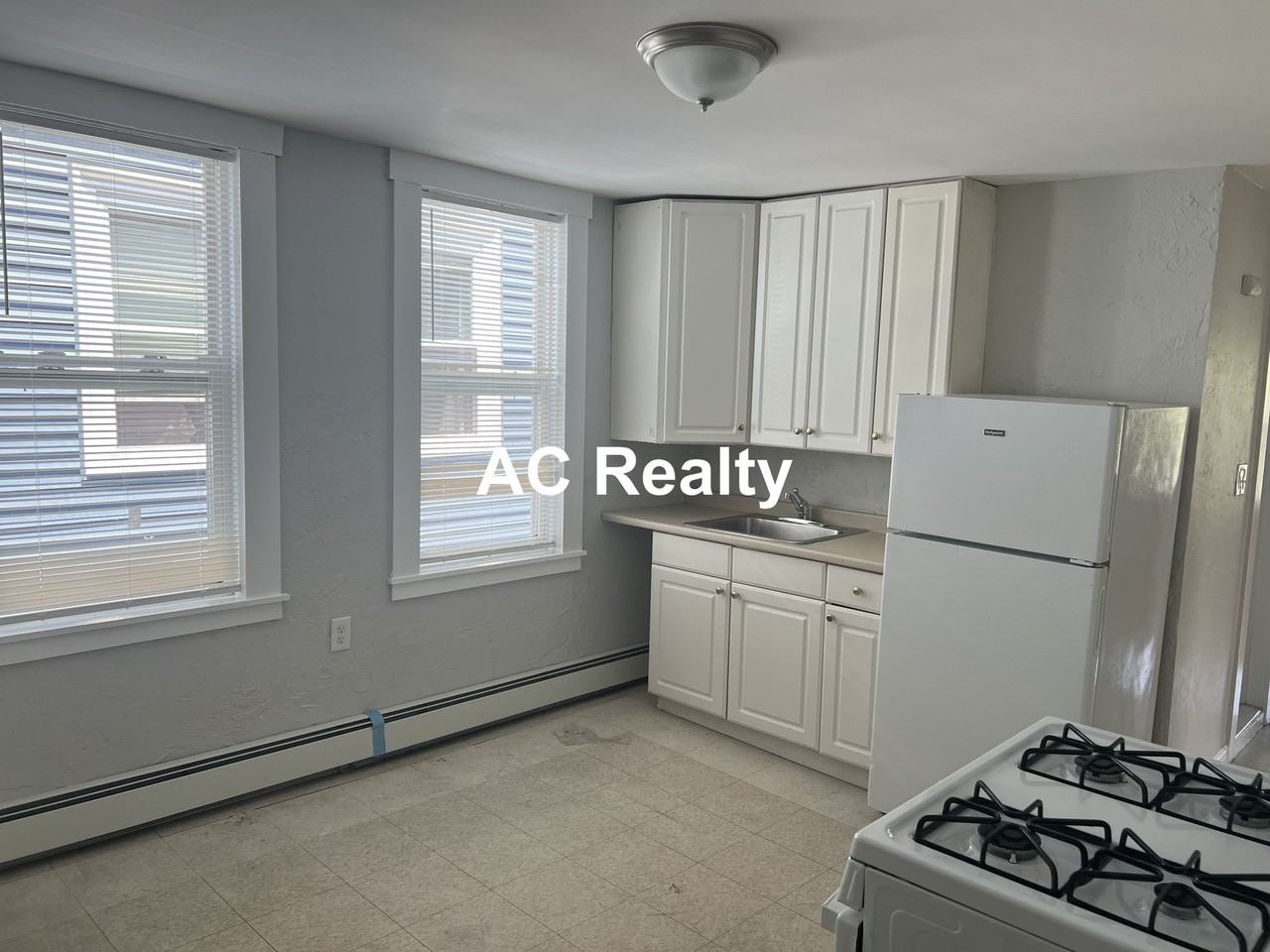 27 Warren Ave #3 - Photo 3 of 14