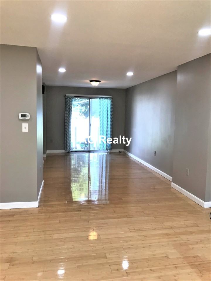 16 Mt Vernon St - Photo 6 of 22