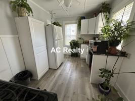 featured image of 10 Kilby St #10