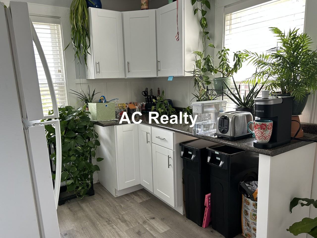 10 Kilby St #10 - Photo 3 of 15