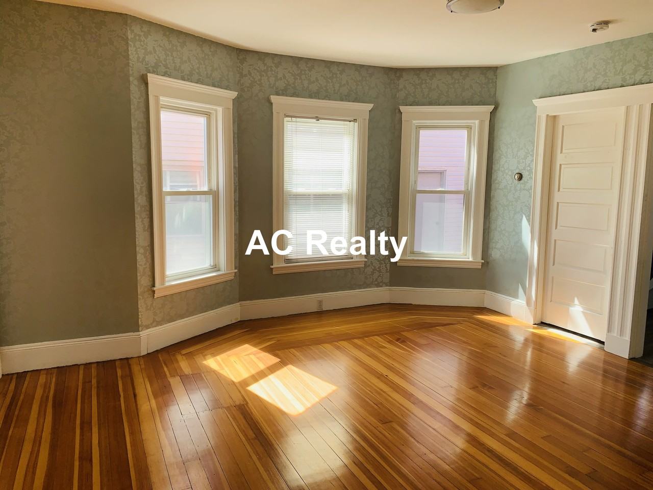 111 Judson St #1 - Photo 3 of 5
