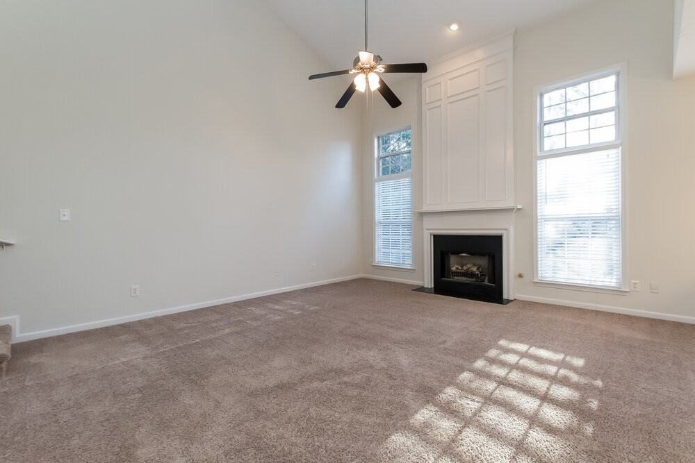 3740 Ridgefair Dr - Photo 5 of 18