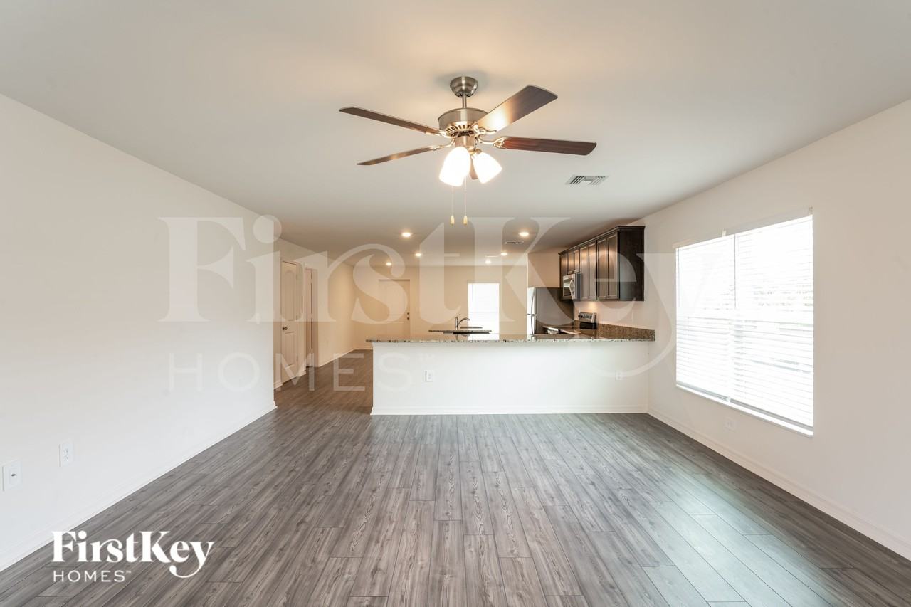 3446 Colfax Ln - Photo 3 of 16
