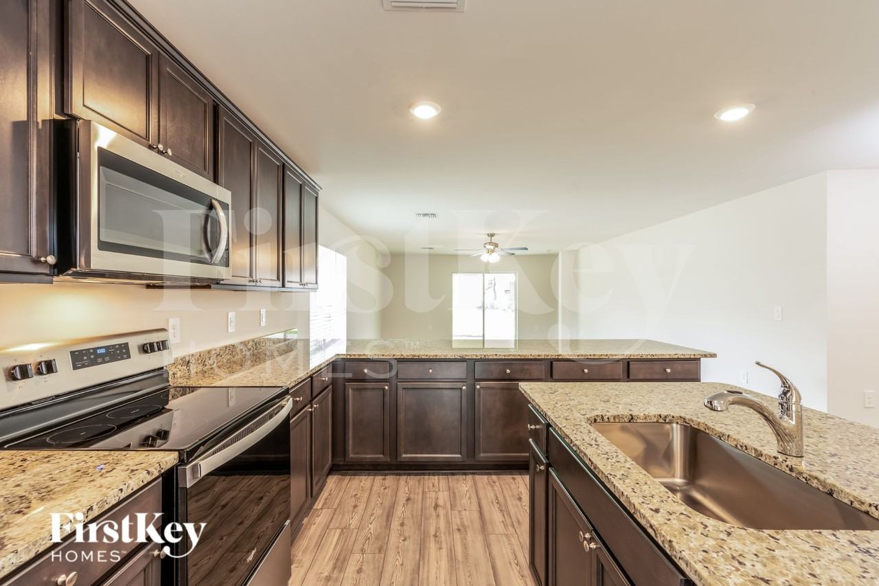 3446 Colfax Ln - Photo 4 of 16