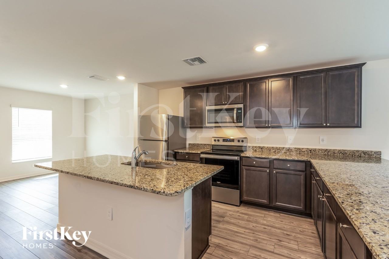 3446 Colfax Ln - Photo 6 of 16