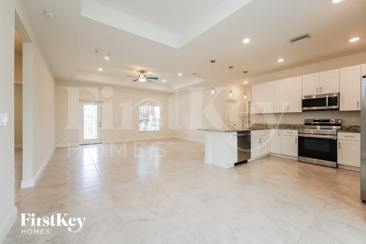 4451 Sargon Ave - Photo 5 of 16
