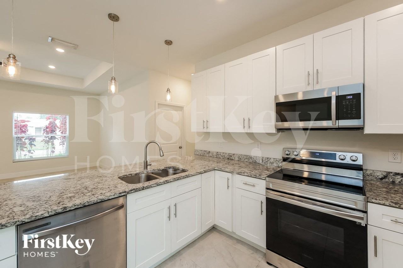 4451 Sargon Ave - Photo 7 of 16