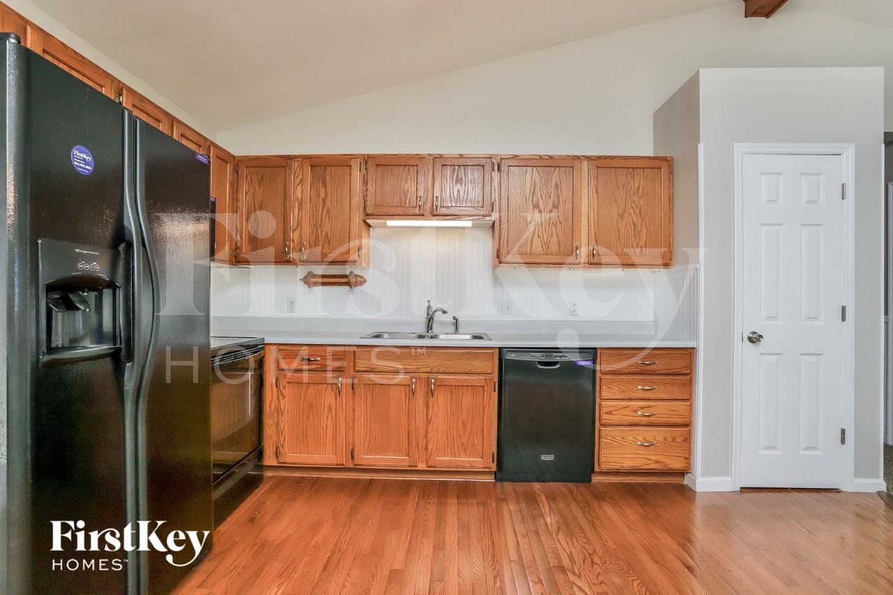 70 Fawn Oaks Dr - Photo 6 of 15