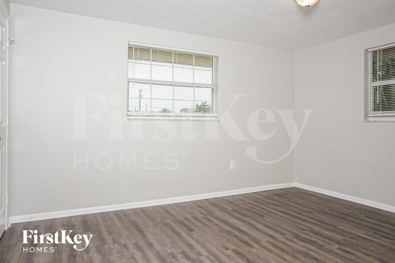 3567 Harbor Blvd - Photo 7 of 16