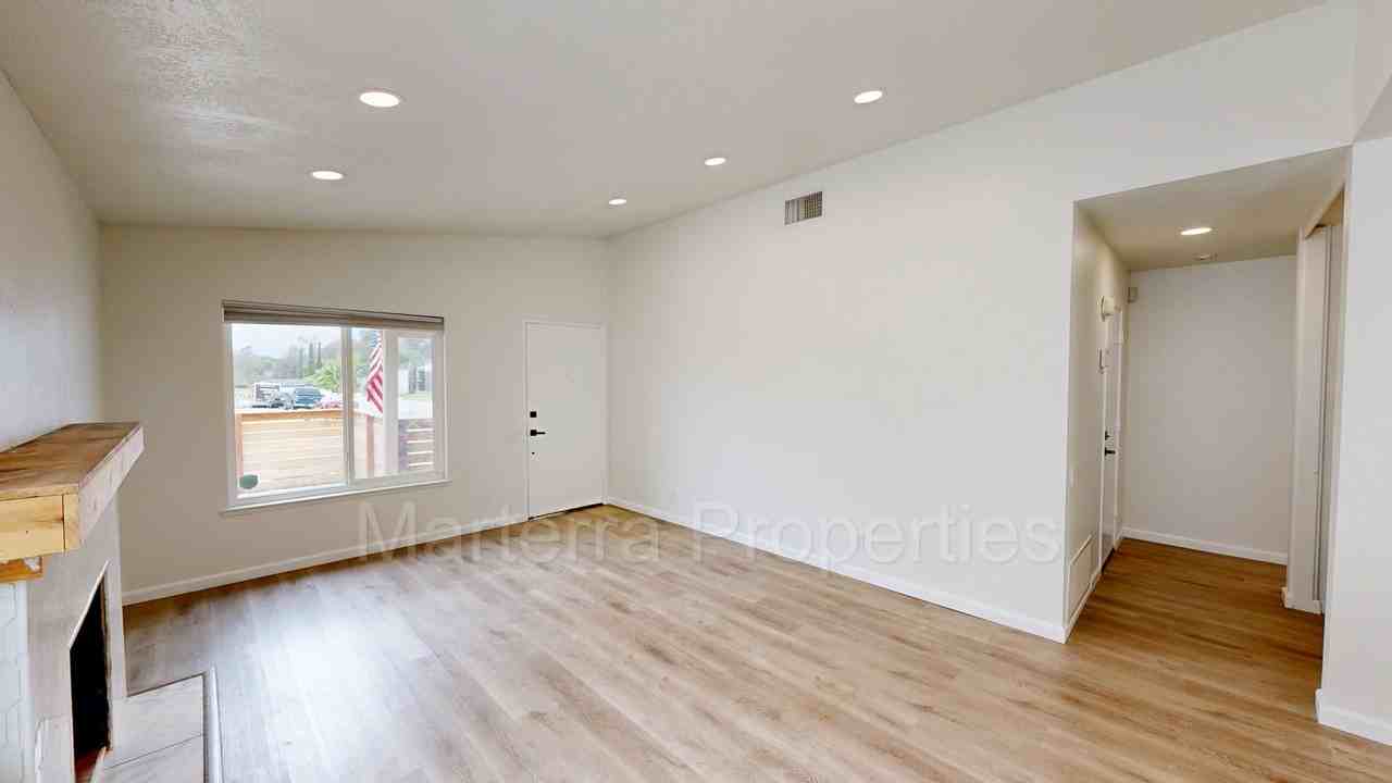 26758 Calle Alcala - Photo 5 of 29
