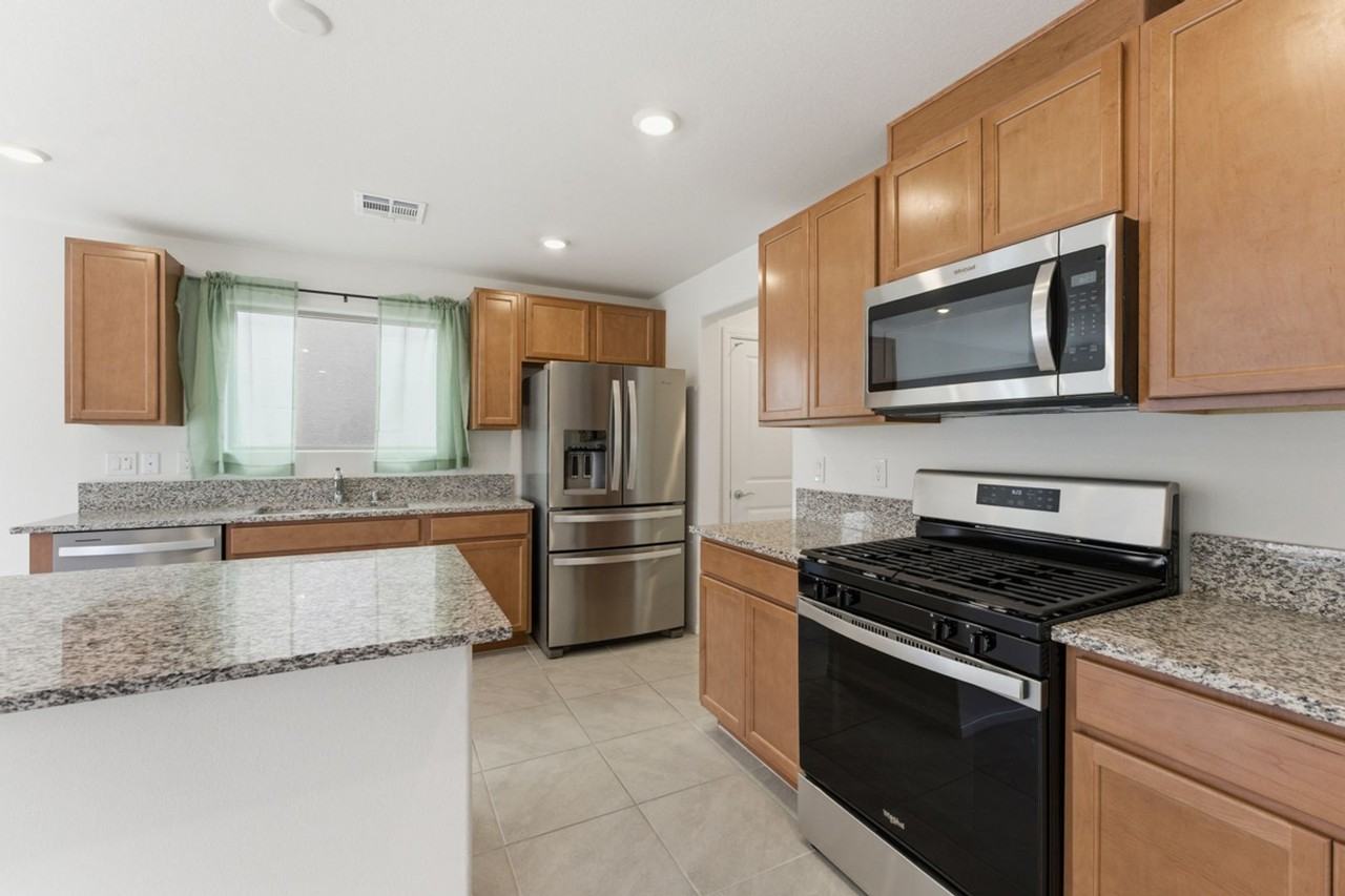 5427 Barcola Ave - Photo 2 of 40