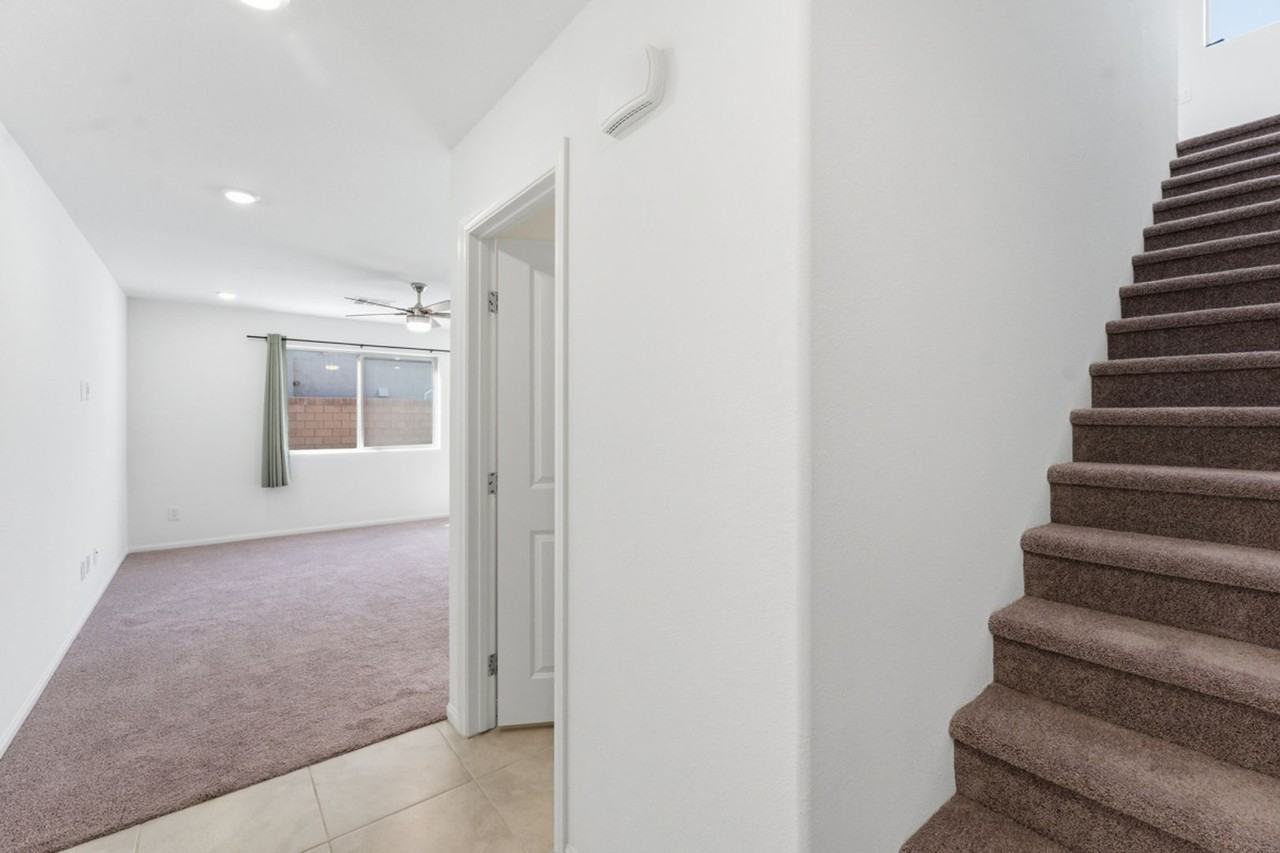 5427 Barcola Ave - Photo 3 of 40