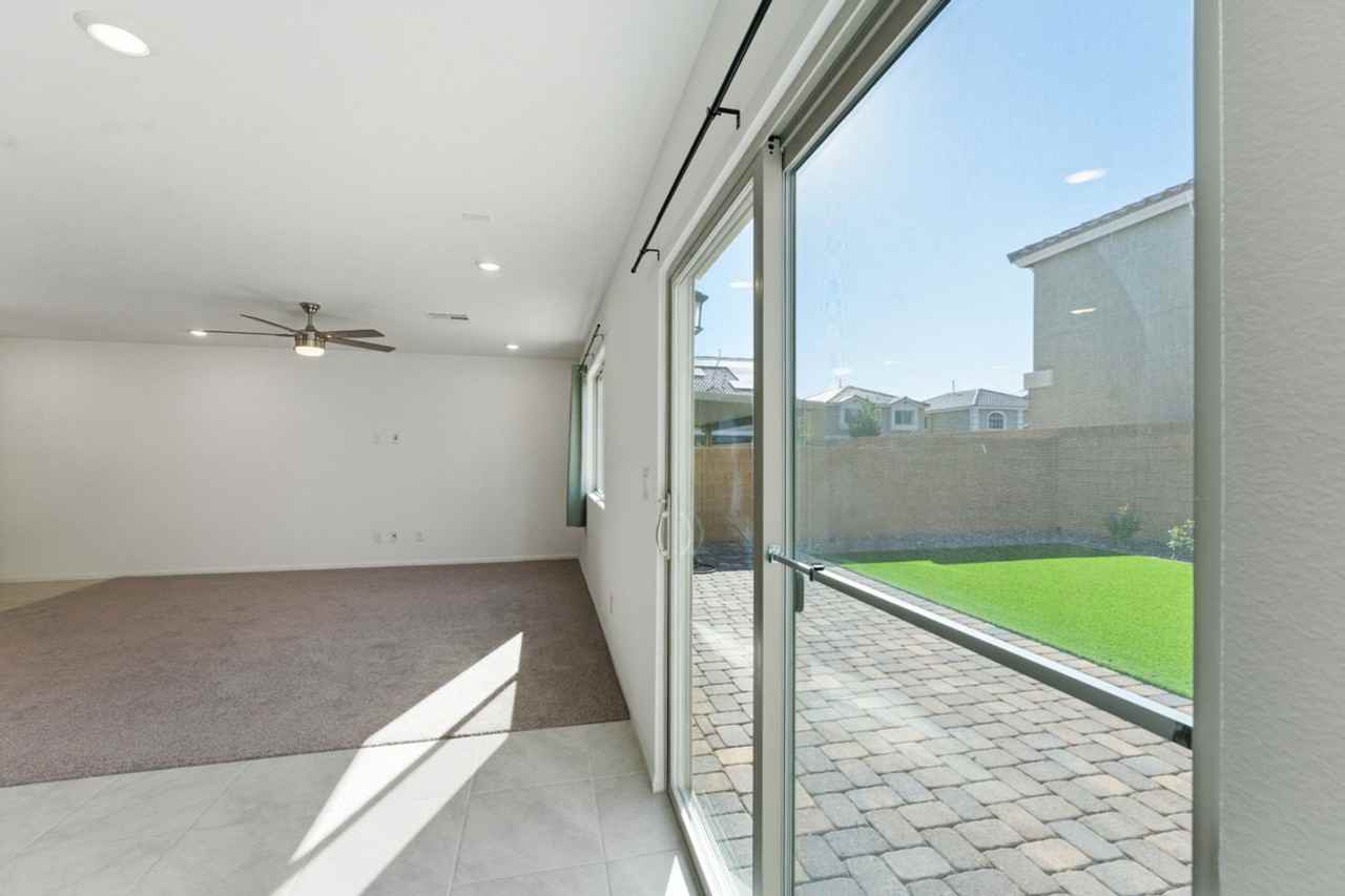 5427 Barcola Ave - Photo 7 of 40