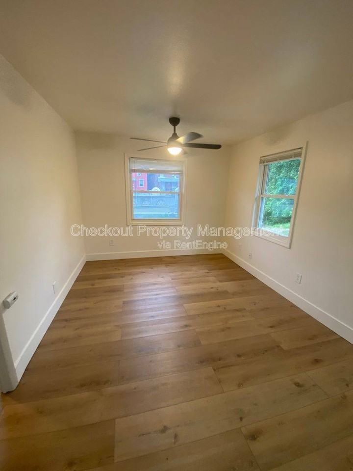 120 Bellerive Blvd - Photo 2 of 7