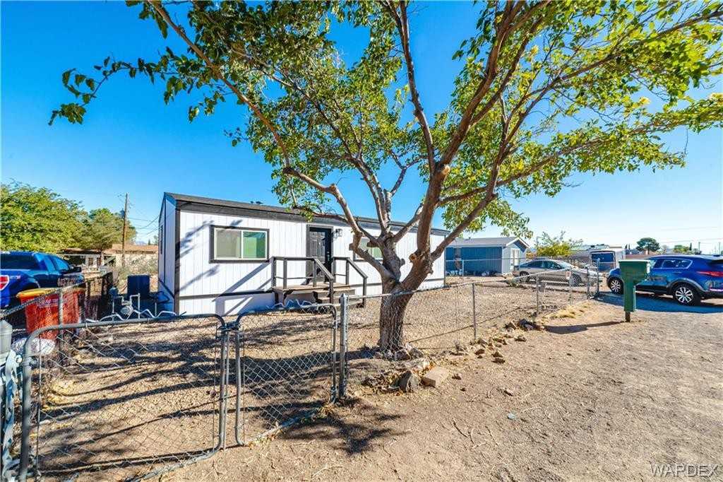 4562 N Glen Rd - Photo 4 of 8