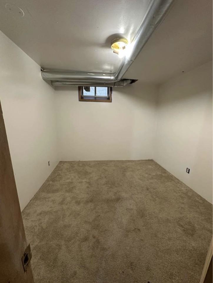 718 Kickbusch St #B - Photo 7 of 8