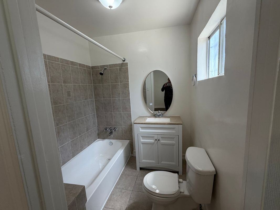 1935 E 78th St - Photo 4 of 8